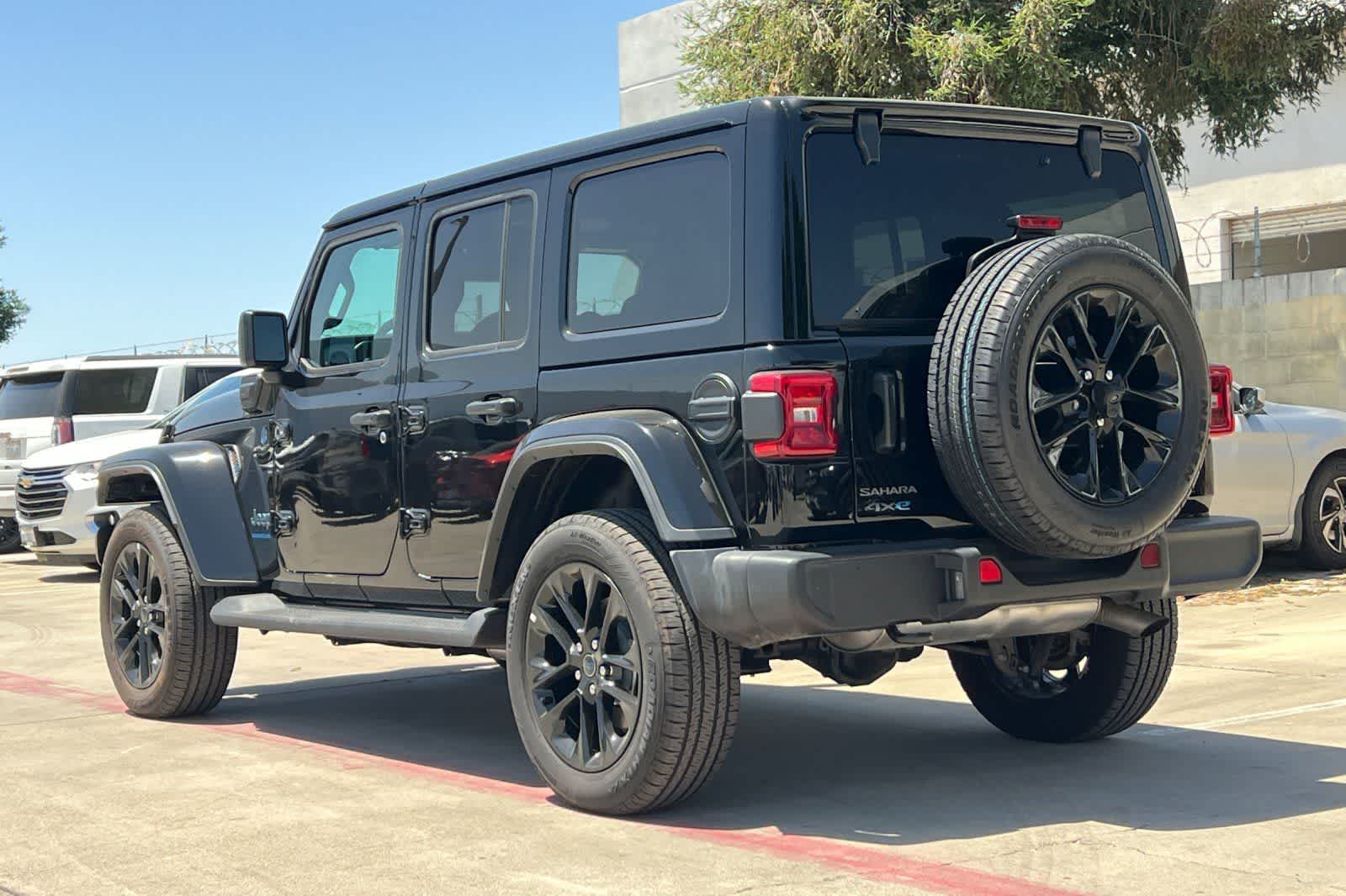 Thumbnail: 2025 Jeep Wrangler - 7