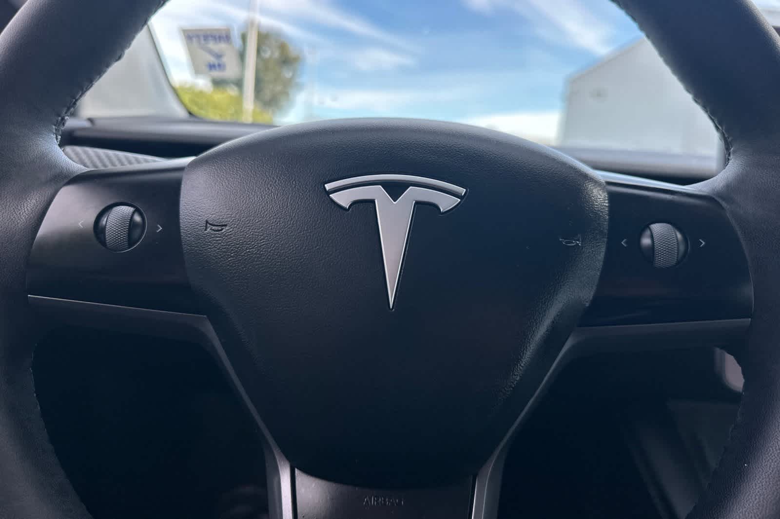 Thumbnail: 2022 Tesla Model Y - 28