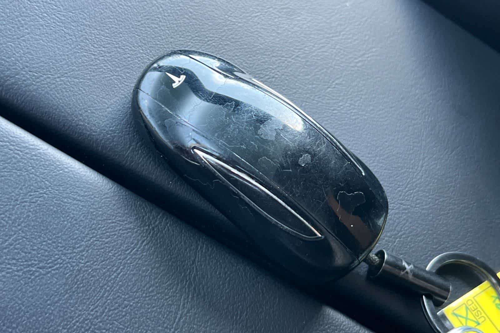 Thumbnail: 2018 Tesla Model X - 29