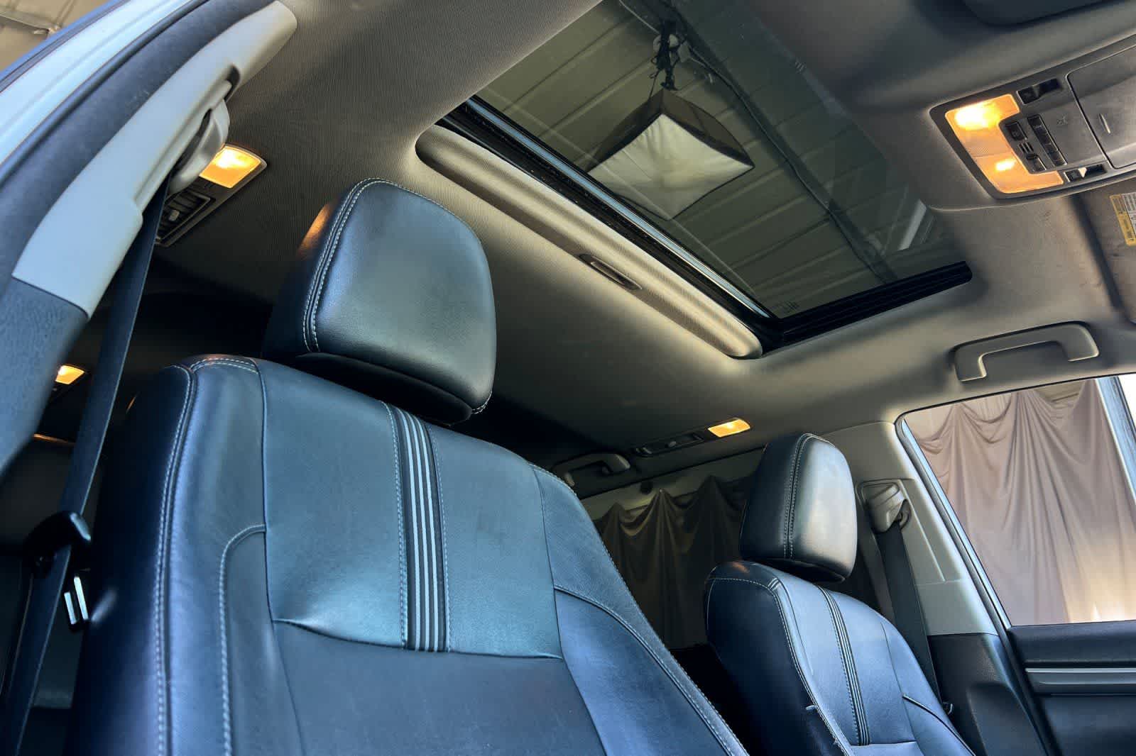 Thumbnail: 2018 Toyota Highlander - 19