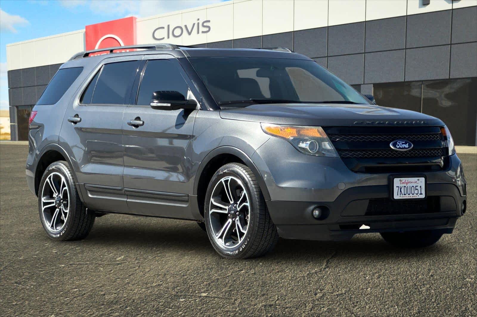 Thumbnail: 2015 Ford Explorer - 10