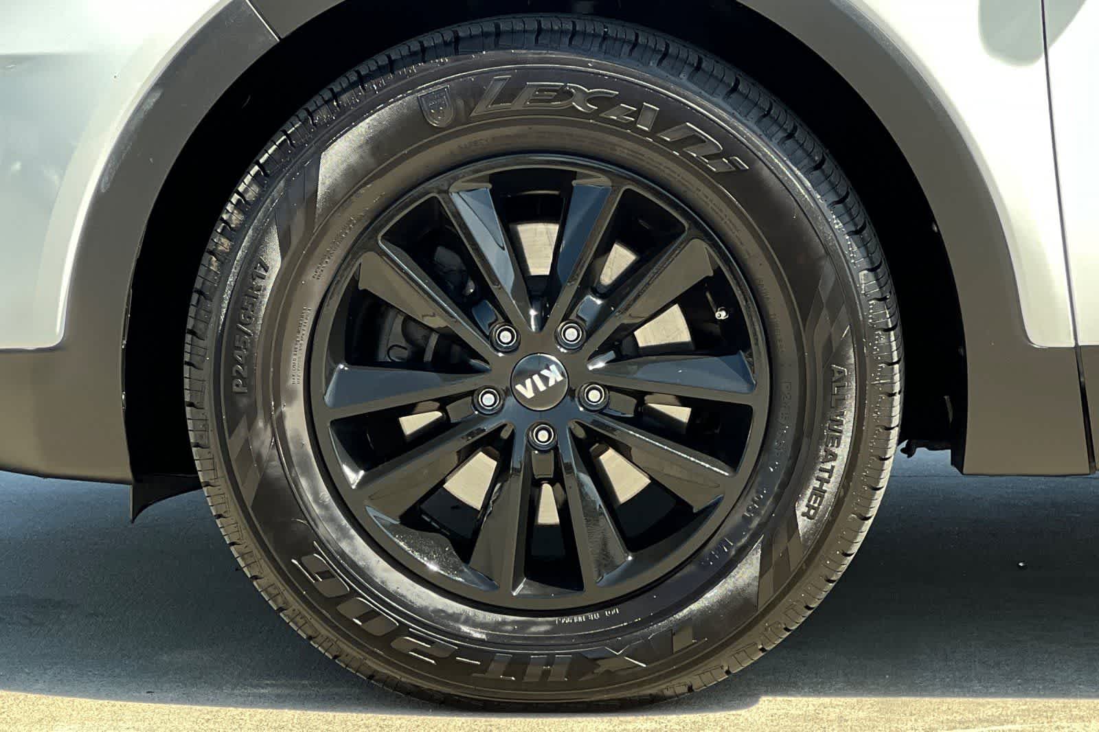 Thumbnail: 2019 Kia Sorento - 35