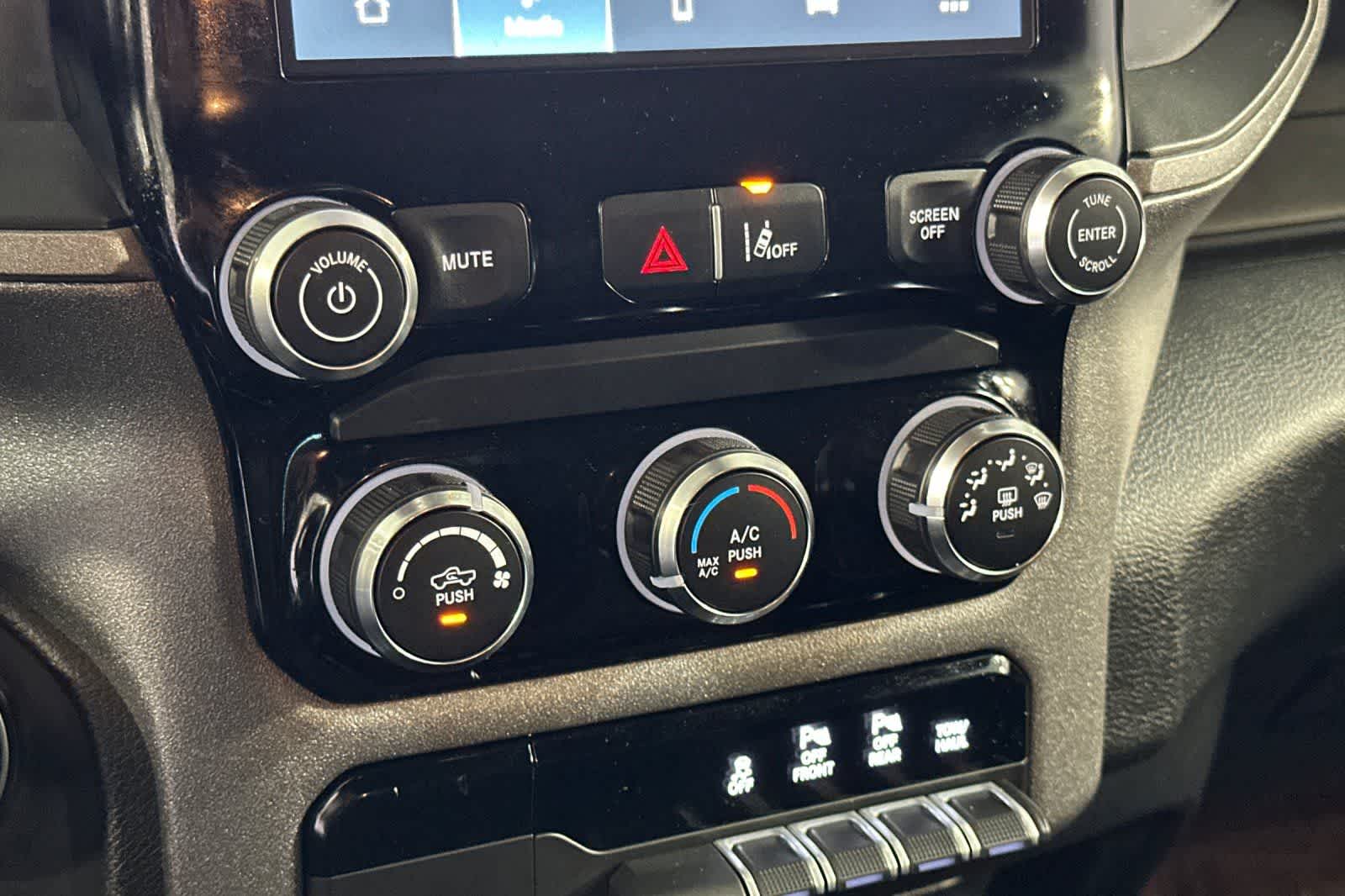 Thumbnail: 2025 RAM 1500 - 23