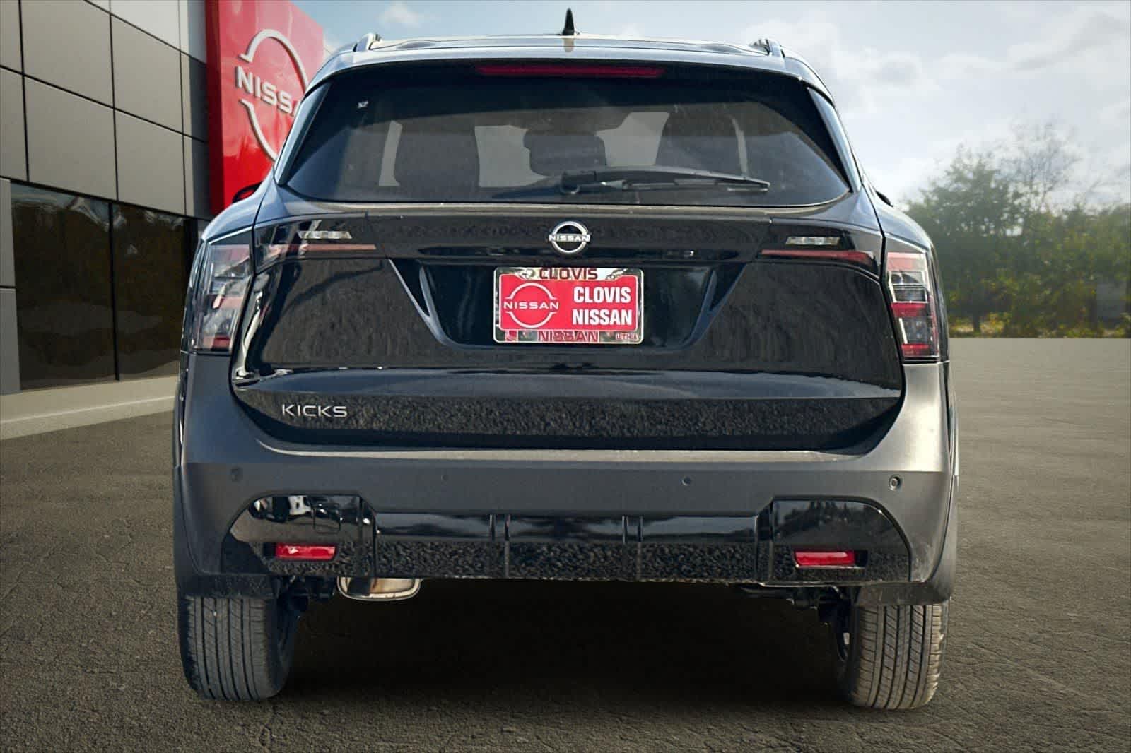 Thumbnail: 2026 Nissan Kicks - 8