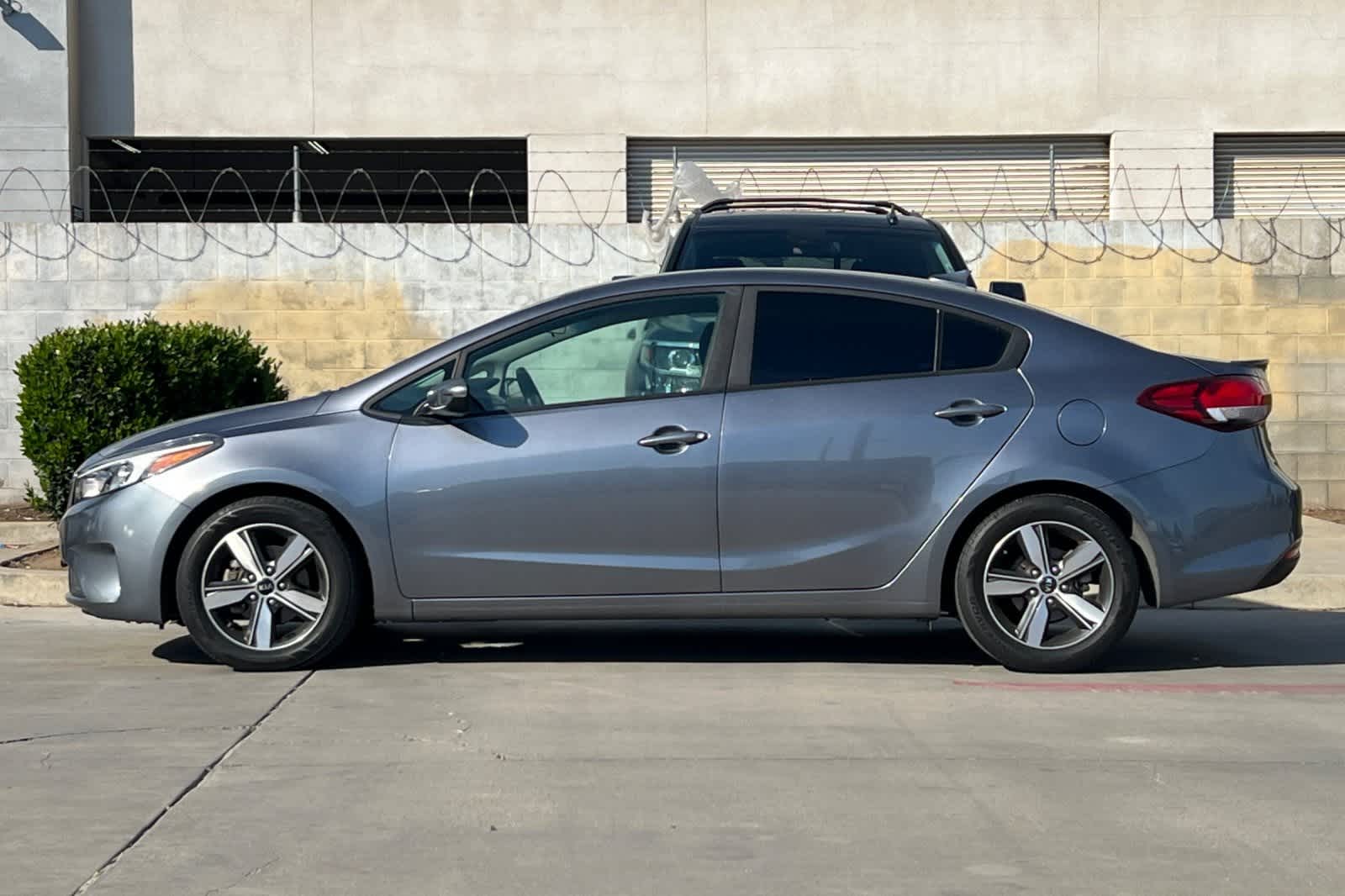 Thumbnail: 2018 Kia Forte - 6