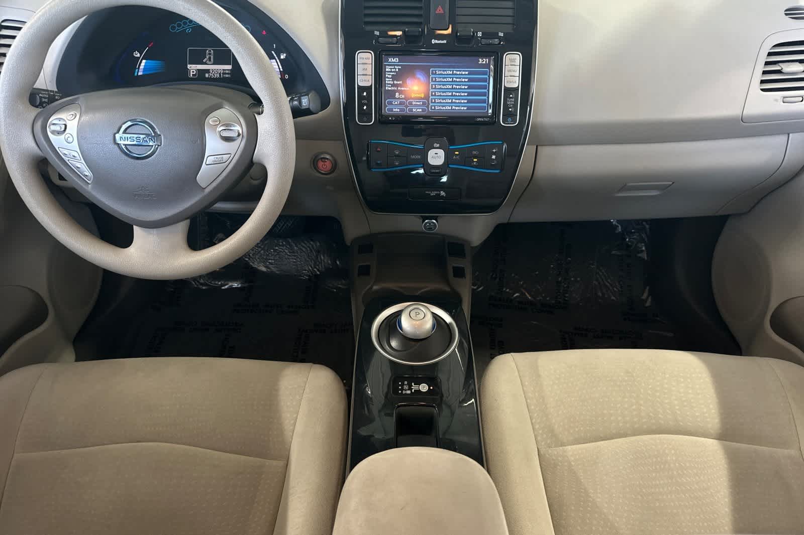 Thumbnail: 2011 Nissan Leaf - 4