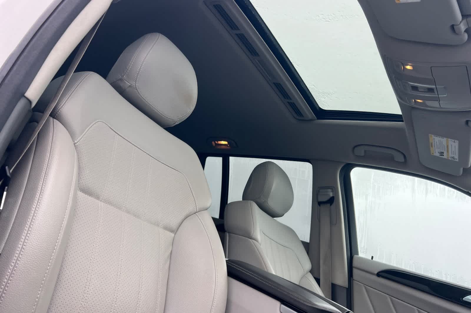 Thumbnail: 2016 Mercedes-Benz GL-Class - 21