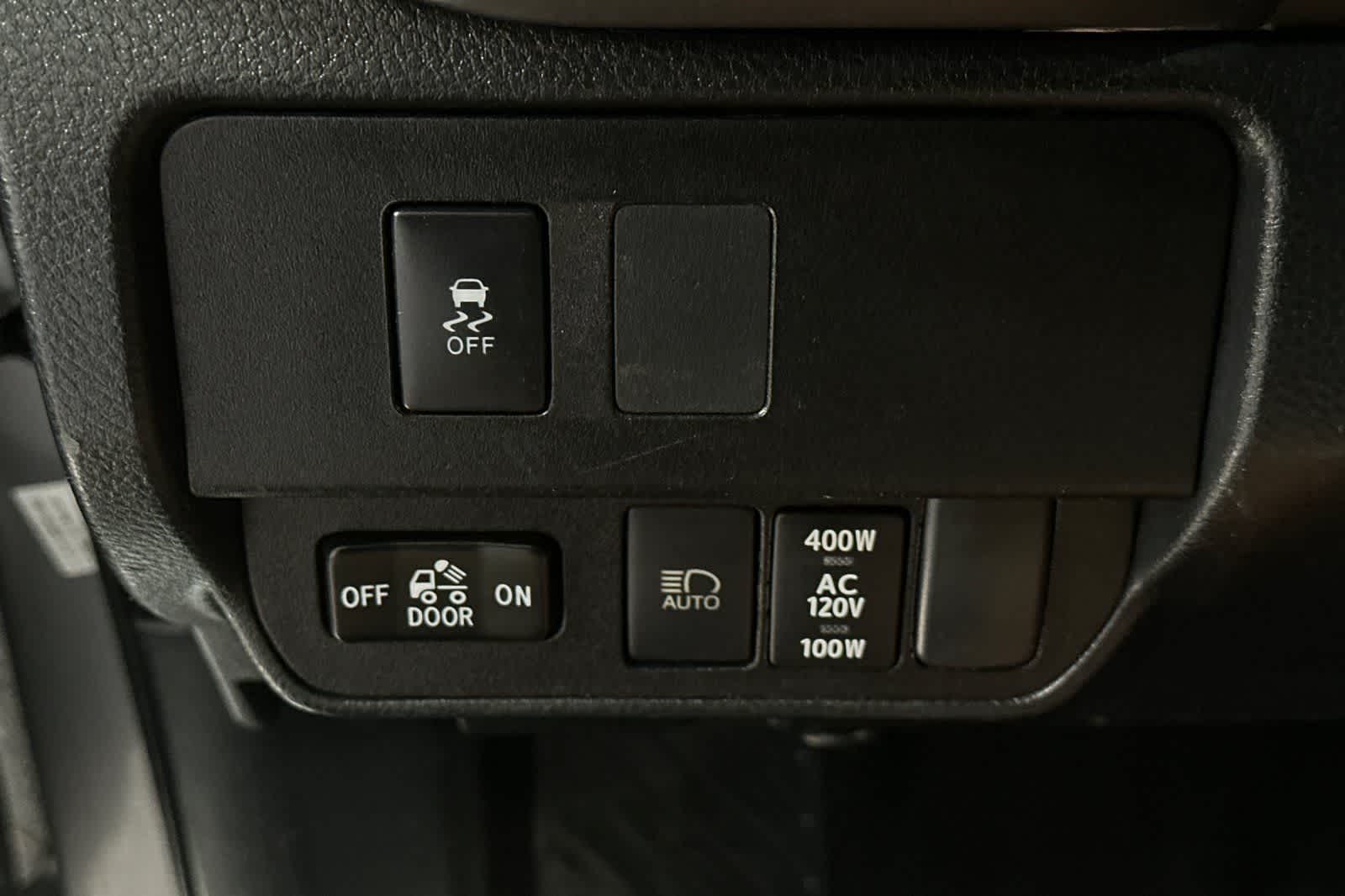 Thumbnail: 2020 Toyota Tacoma - 33