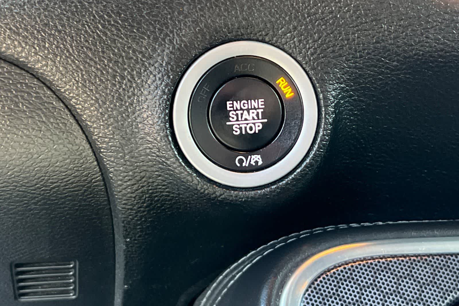 Thumbnail: 2018 Dodge Challenger - 28