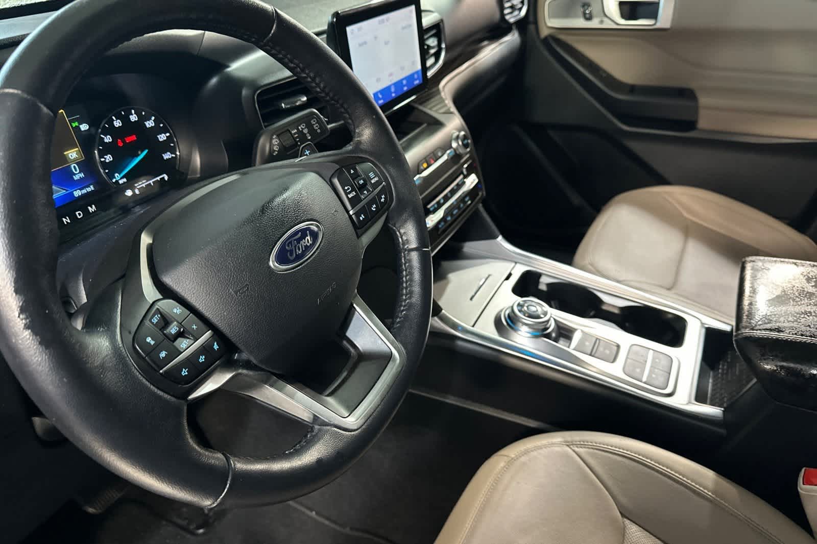 Thumbnail: 2020 Ford Explorer - 12