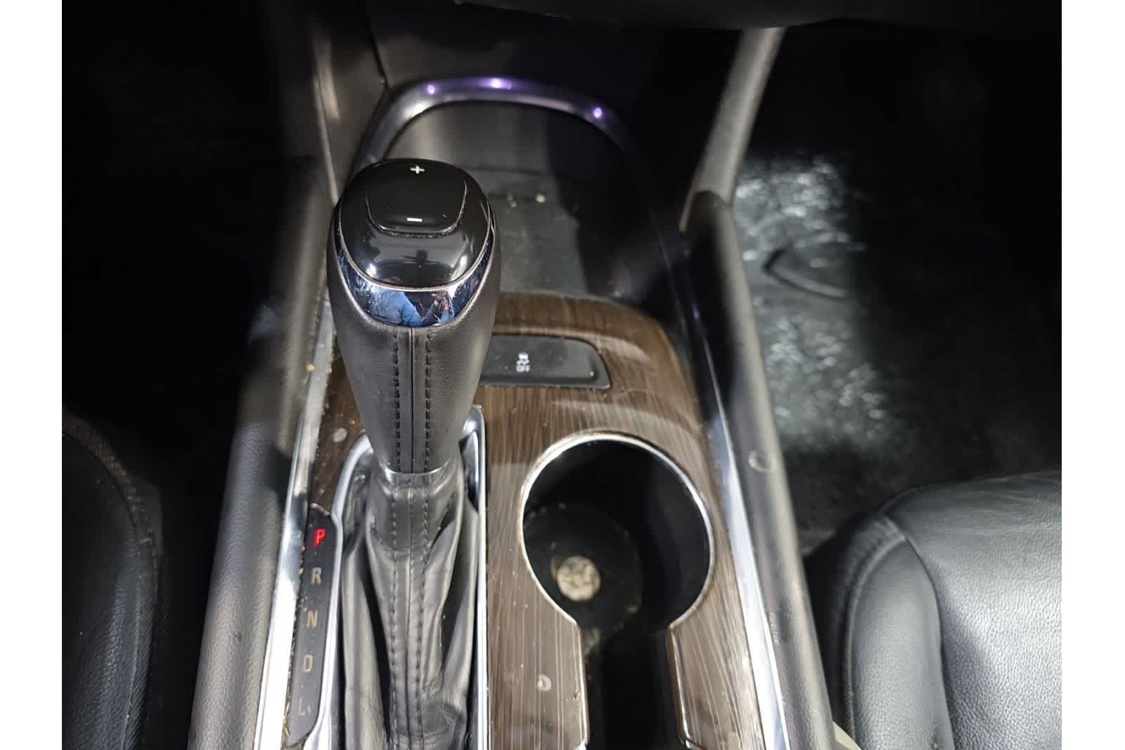 Thumbnail: 2017 Chevrolet Malibu - 24