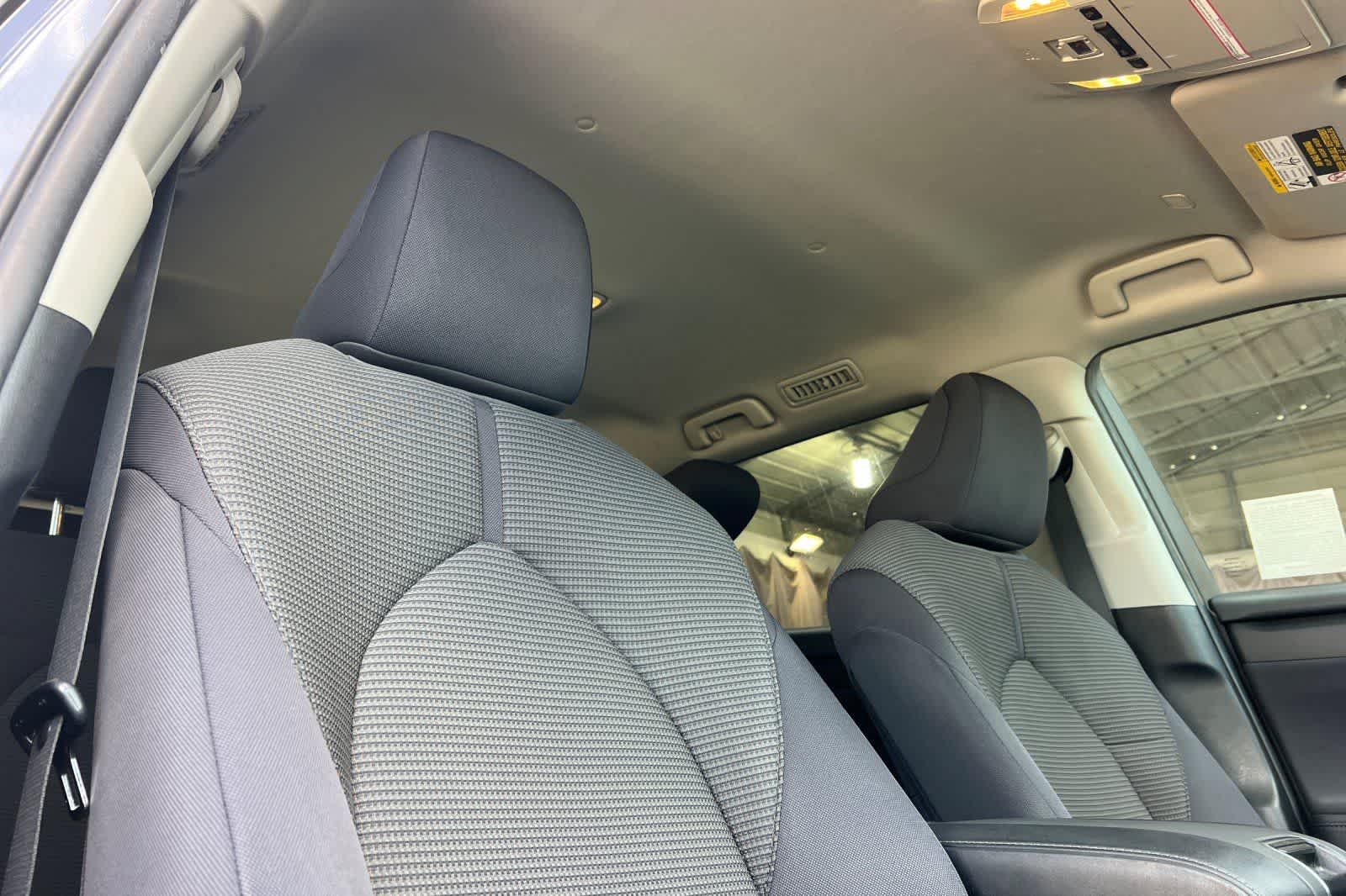 Thumbnail: 2023 Toyota Highlander - 18