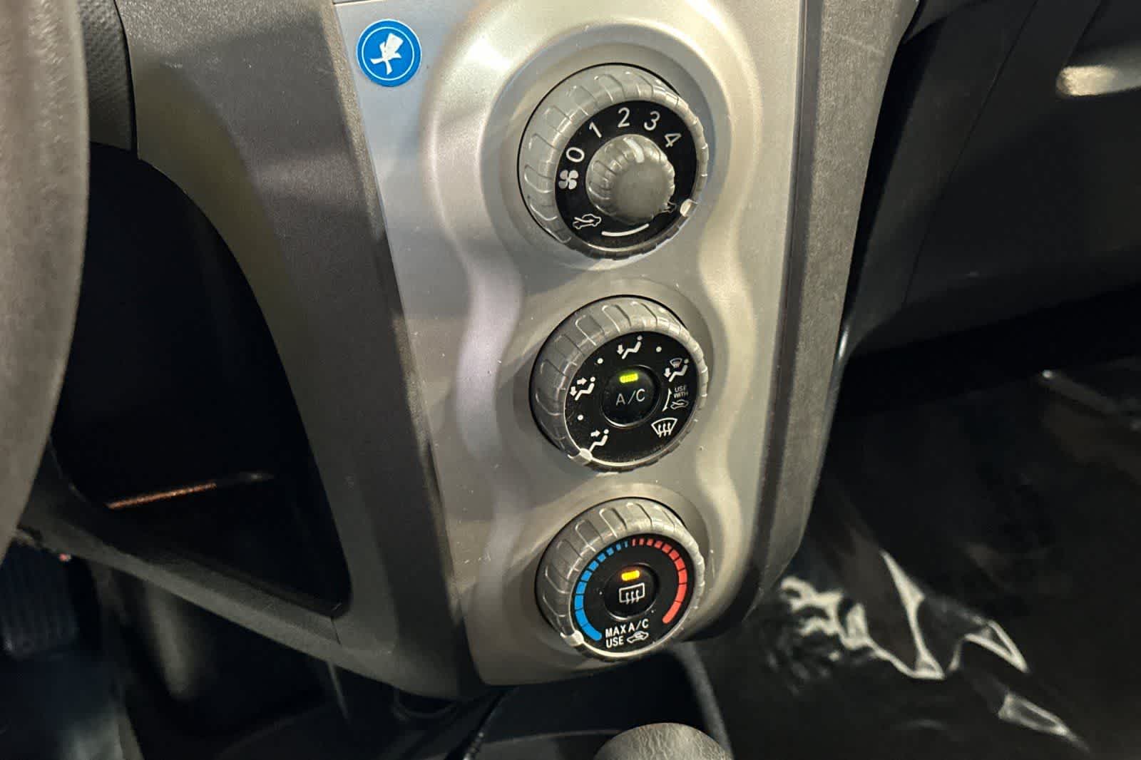 Thumbnail: 2007 Toyota Yaris - 22