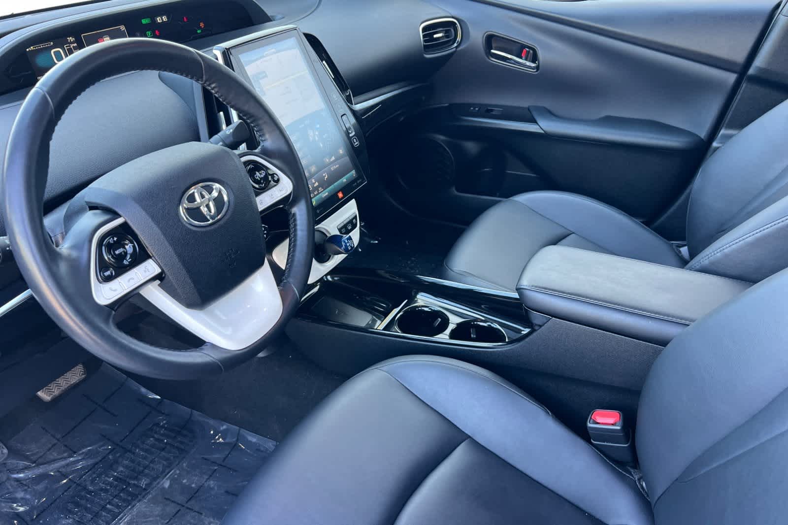 Thumbnail: 2019 Toyota Prius Prime - 12