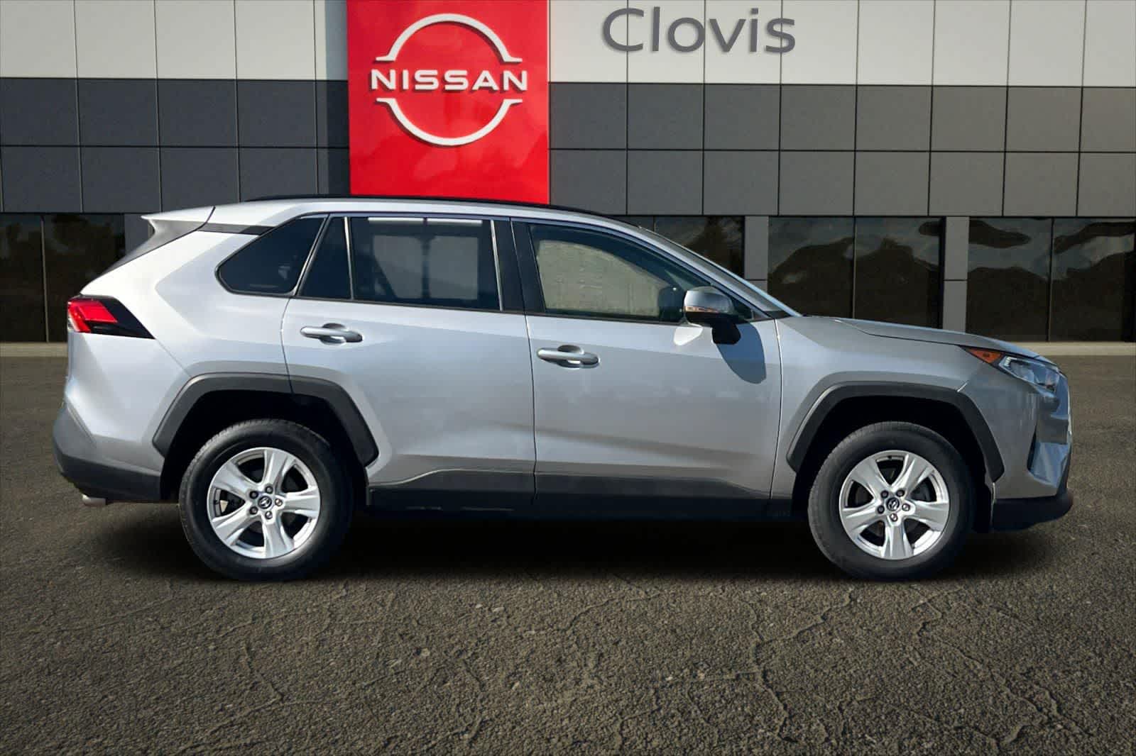 Thumbnail: 2020 Toyota RAV4 - 9