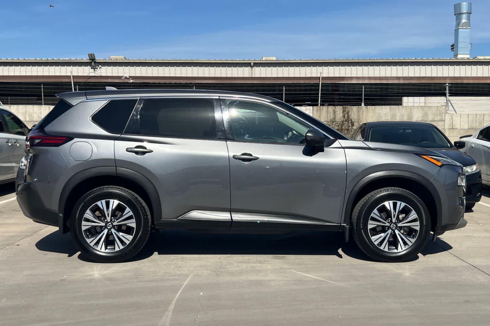 Thumbnail: 2021 Nissan Rogue - 9
