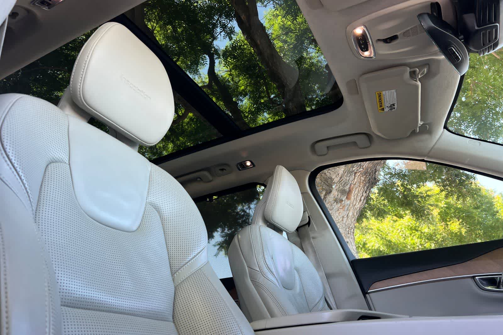 Thumbnail: 2020 Volvo XC90 - 20