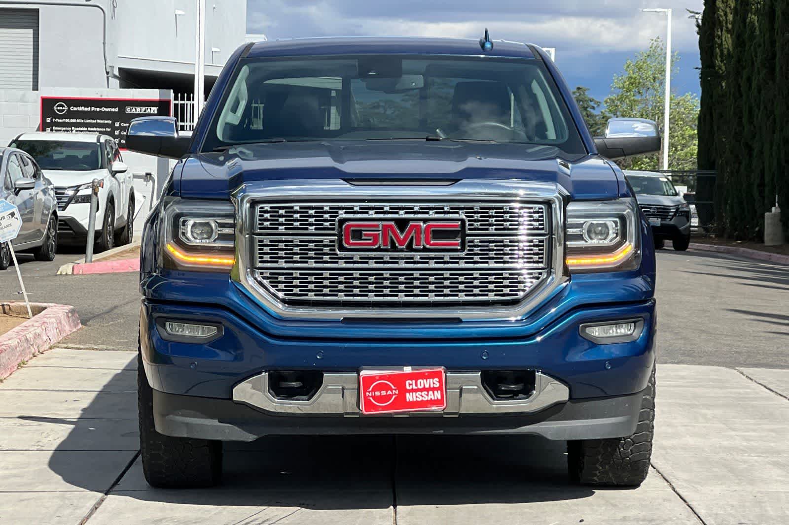 Thumbnail: 2017 GMC Sierra 1500 - 11