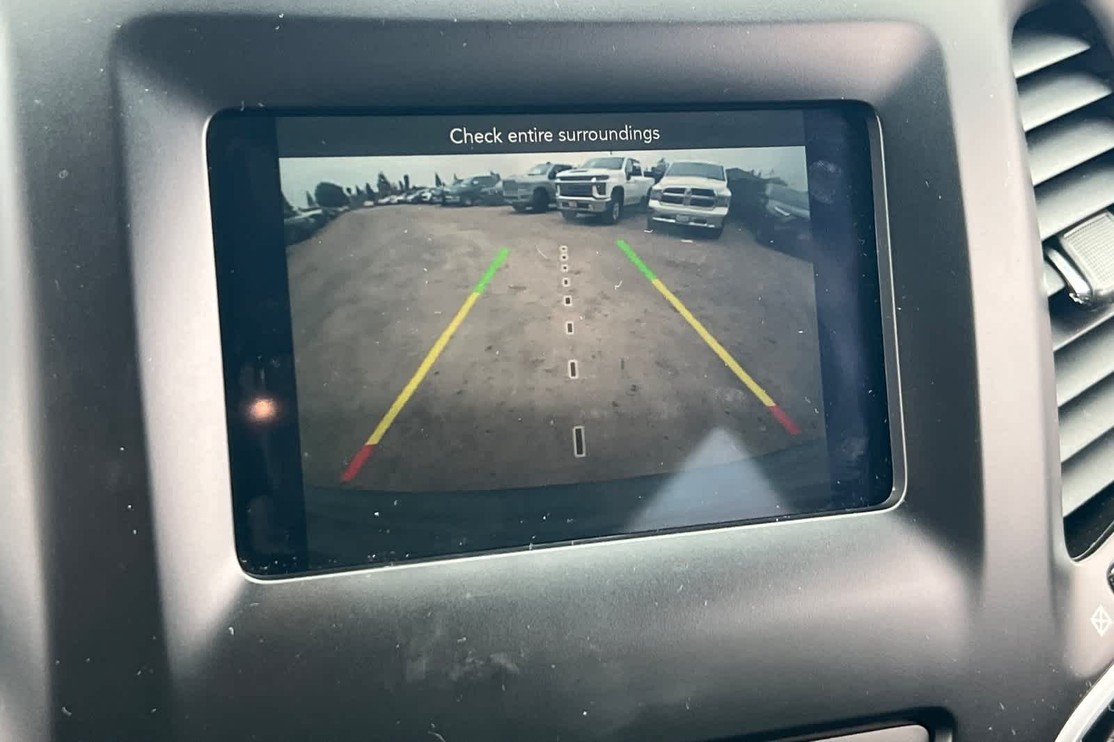 Thumbnail: 2019 Jeep Cherokee - 21