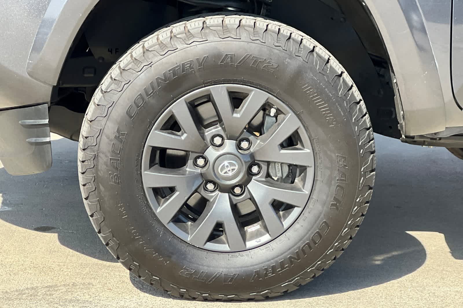 2022 Toyota Tacoma SR5 25