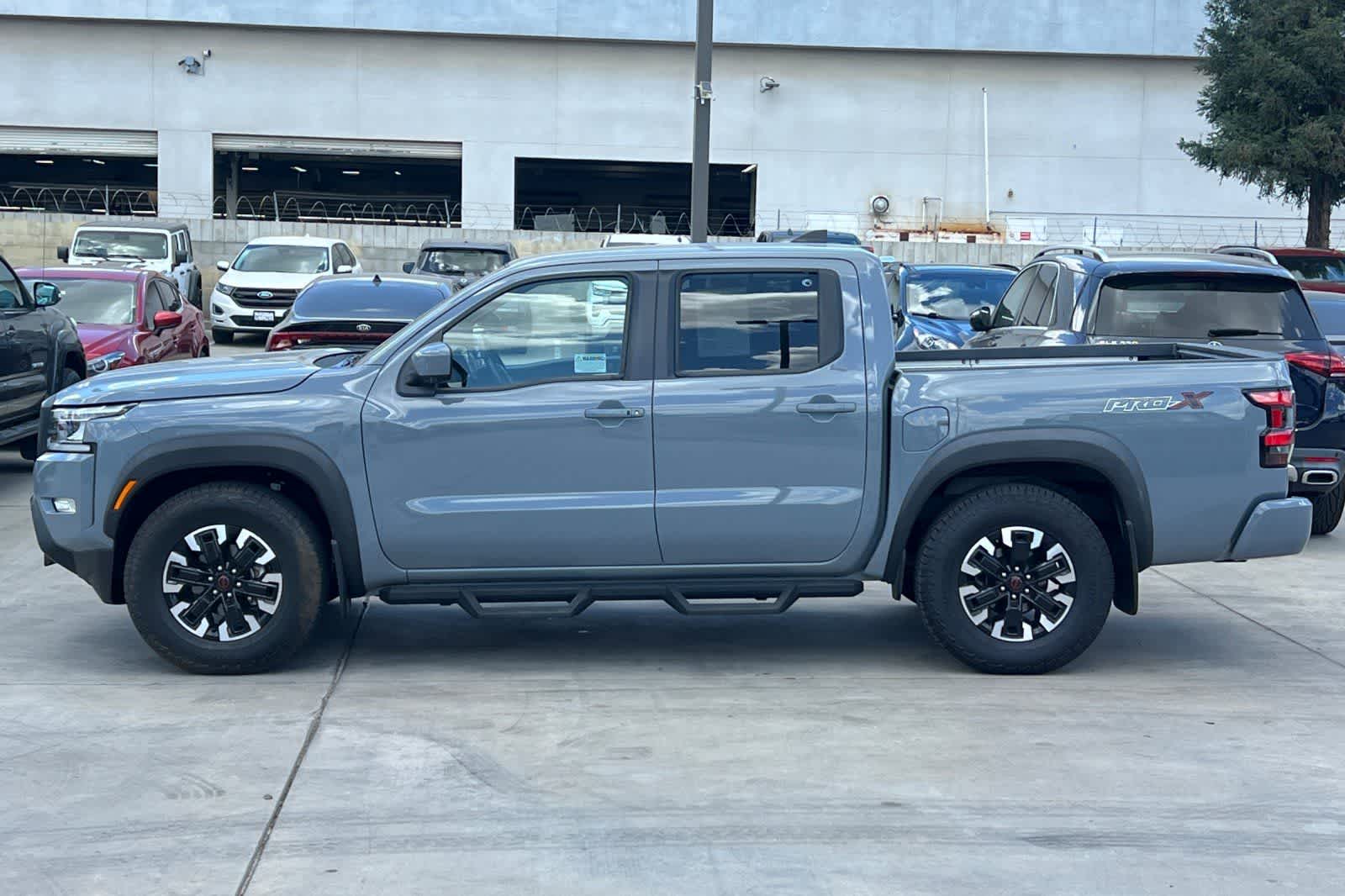 Thumbnail: 2024 Nissan Frontier - 6