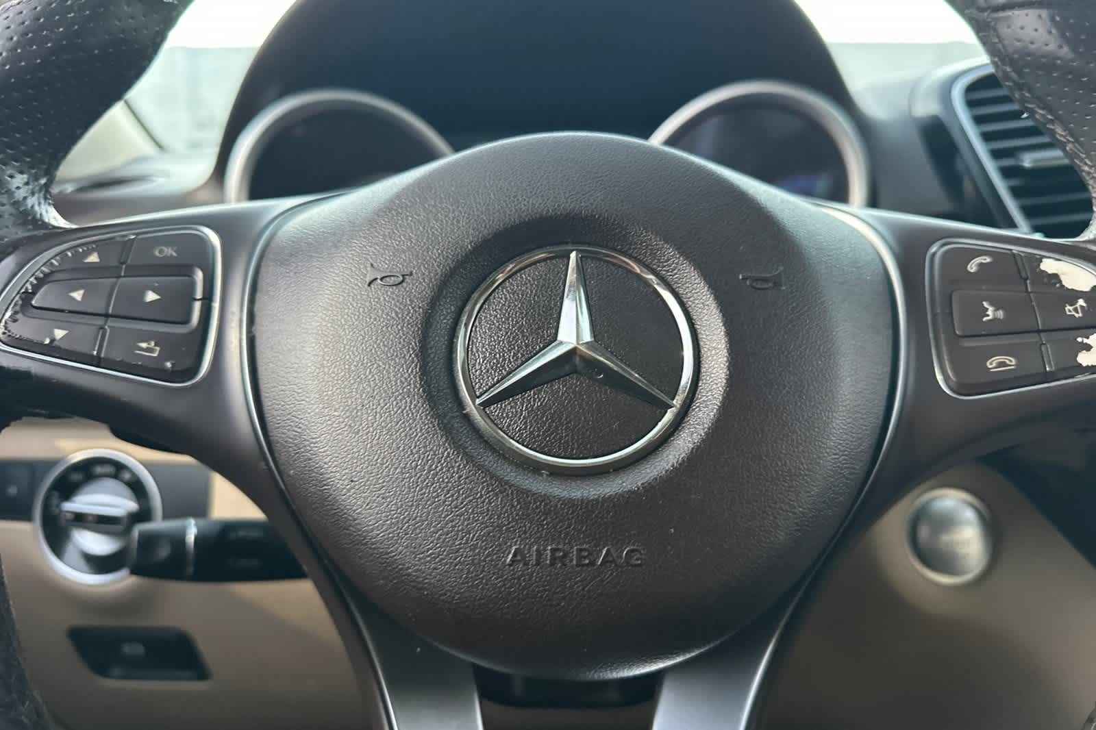 Thumbnail: 2017 Mercedes-Benz GLE - 27