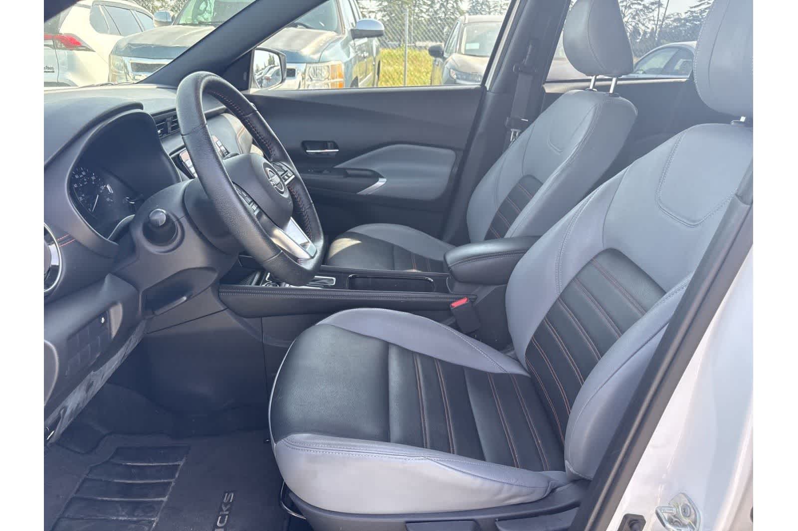 Thumbnail: 2023 Nissan Kicks - 12