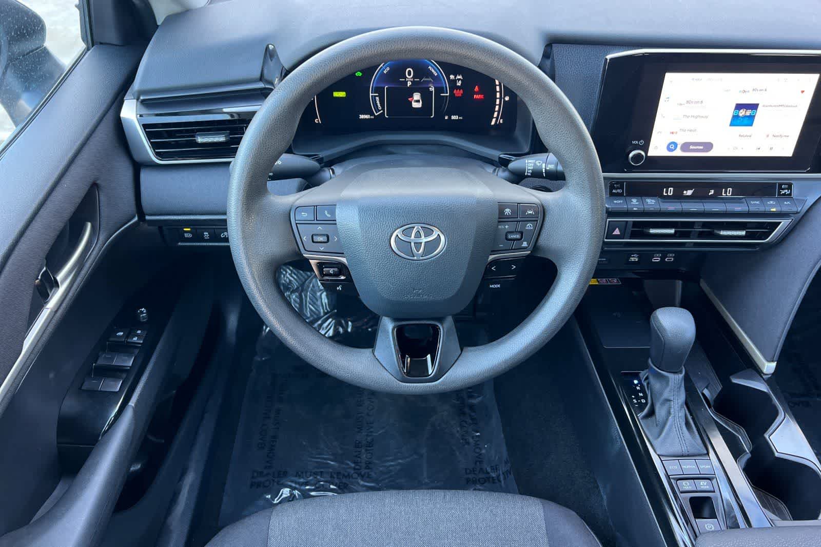 Thumbnail: 2025 Toyota Camry - 14