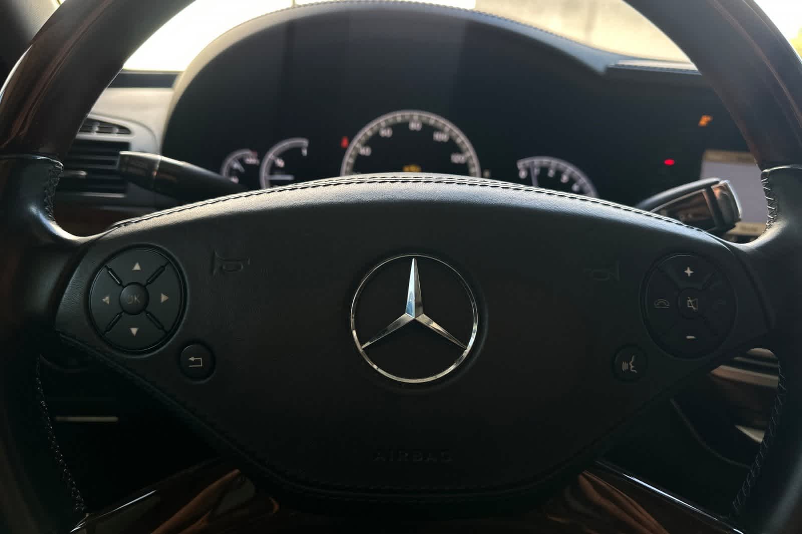 Thumbnail: 2012 Mercedes-Benz S-Class - 25