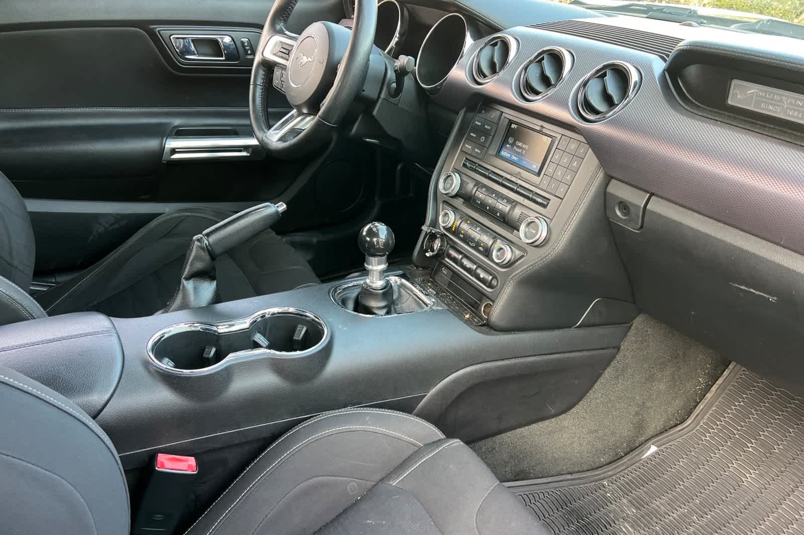 Thumbnail: 2016 Ford Mustang - 16