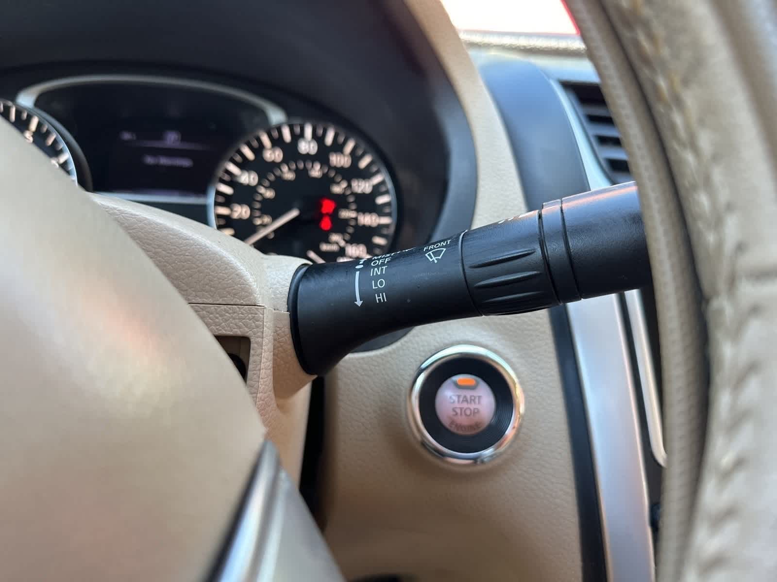 2016 Nissan Altima SV 30