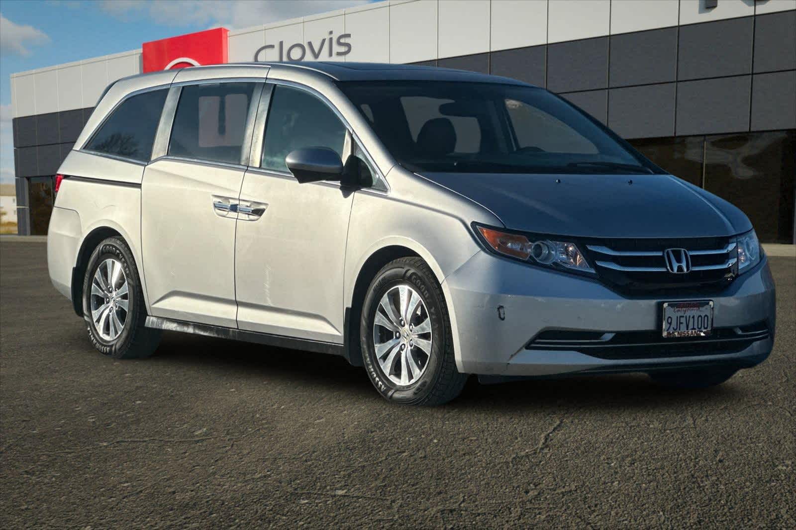 Thumbnail: 2015 Honda Odyssey - 10