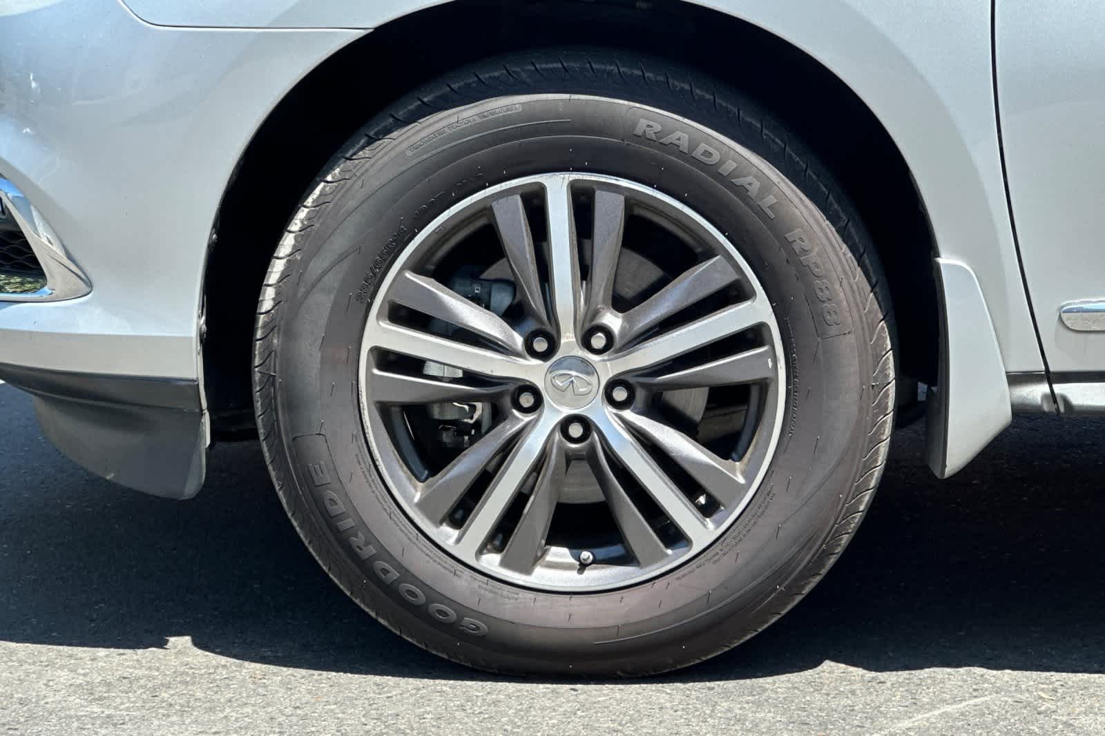 Thumbnail: 2019 INFINITI QX60 - 12