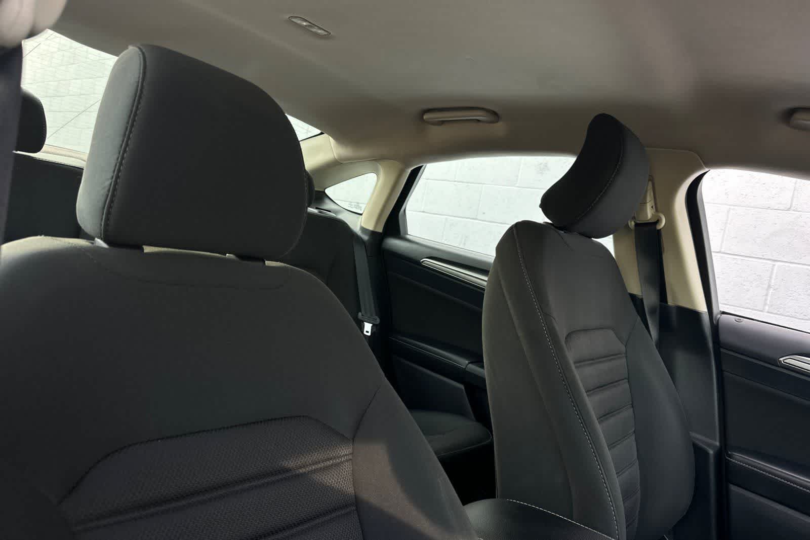 Thumbnail: 2019 Ford Fusion - 18