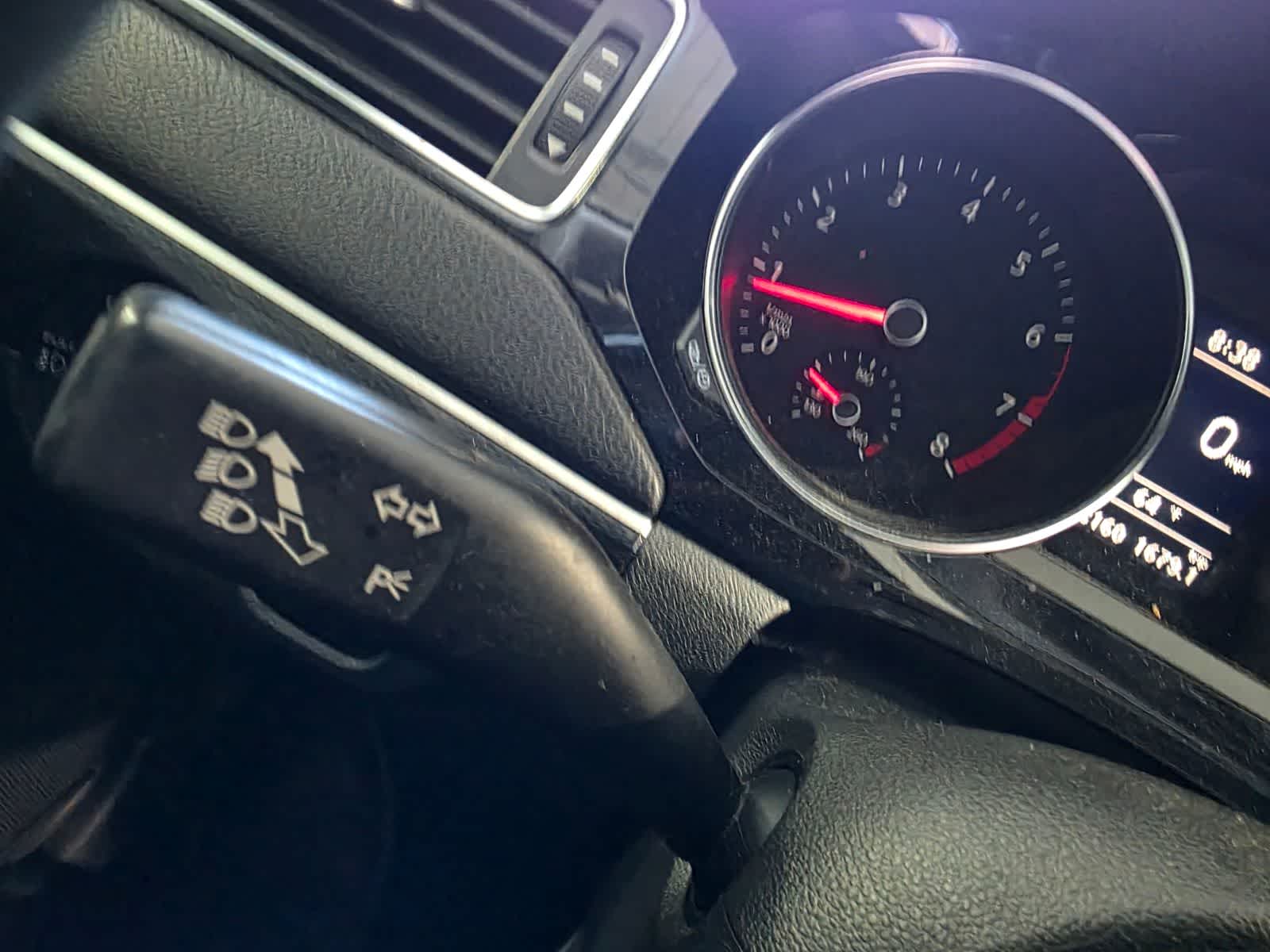 Thumbnail: 2016 Volkswagen Jetta - 29