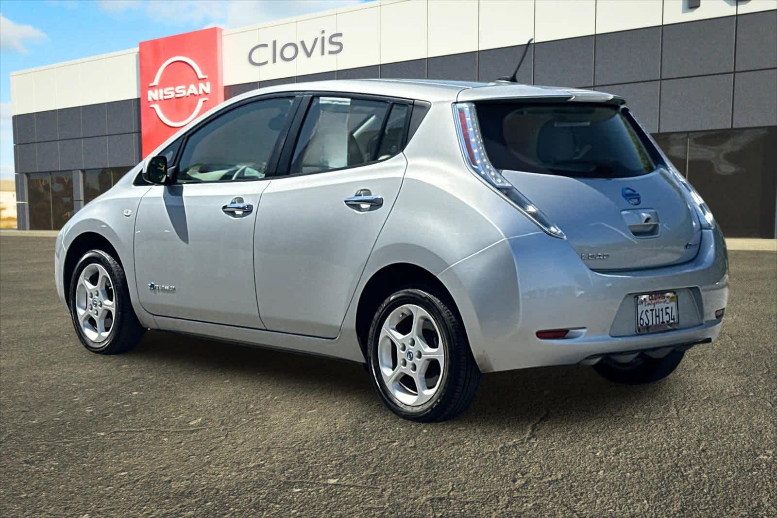 Thumbnail: 2011 Nissan Leaf - 7