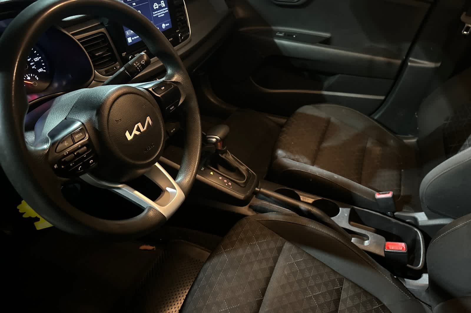 Thumbnail: 2023 Kia Rio - 12