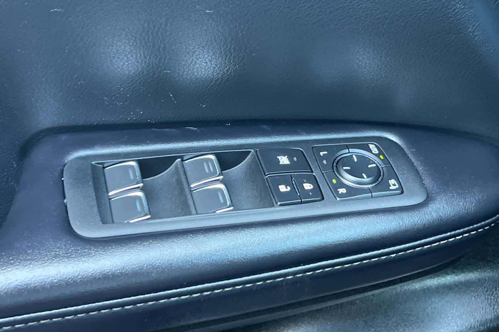 Thumbnail: 2019 Lexus RX - 14