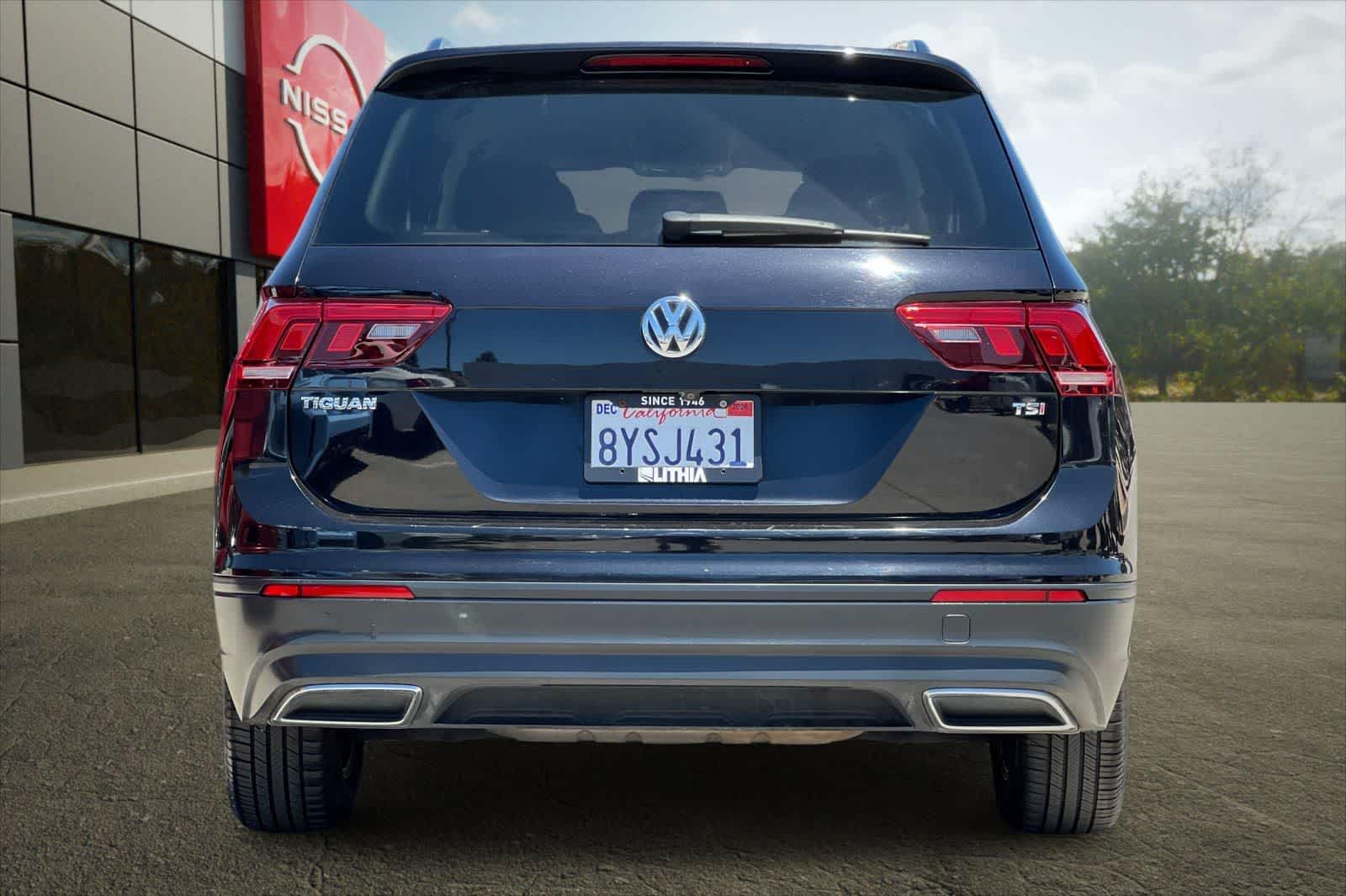 Thumbnail: 2018 Volkswagen Tiguan - 7