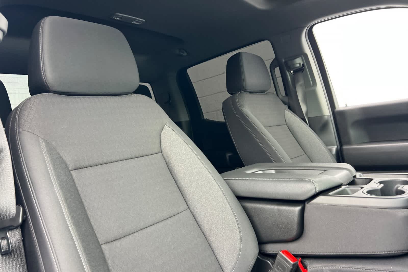 Thumbnail: 2024 Chevrolet Silverado 1500 - 17