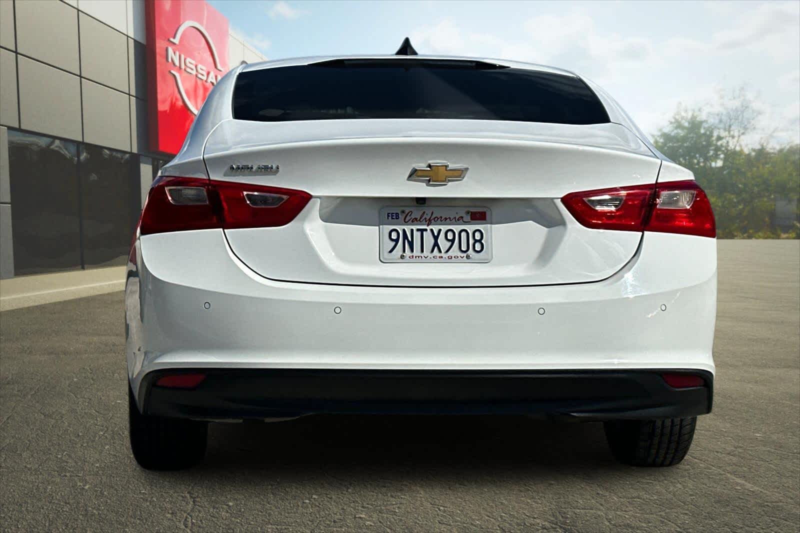 Thumbnail: 2021 Chevrolet Malibu - 8