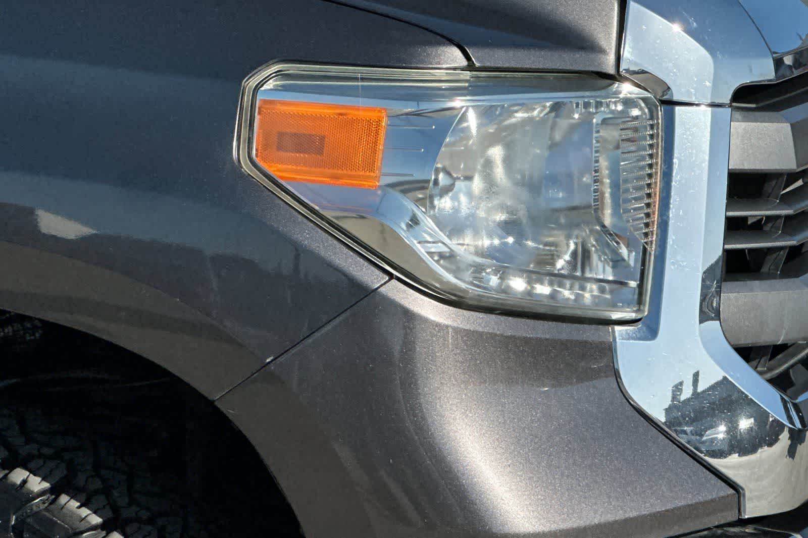 Thumbnail: 2014 Toyota Tundra - 33
