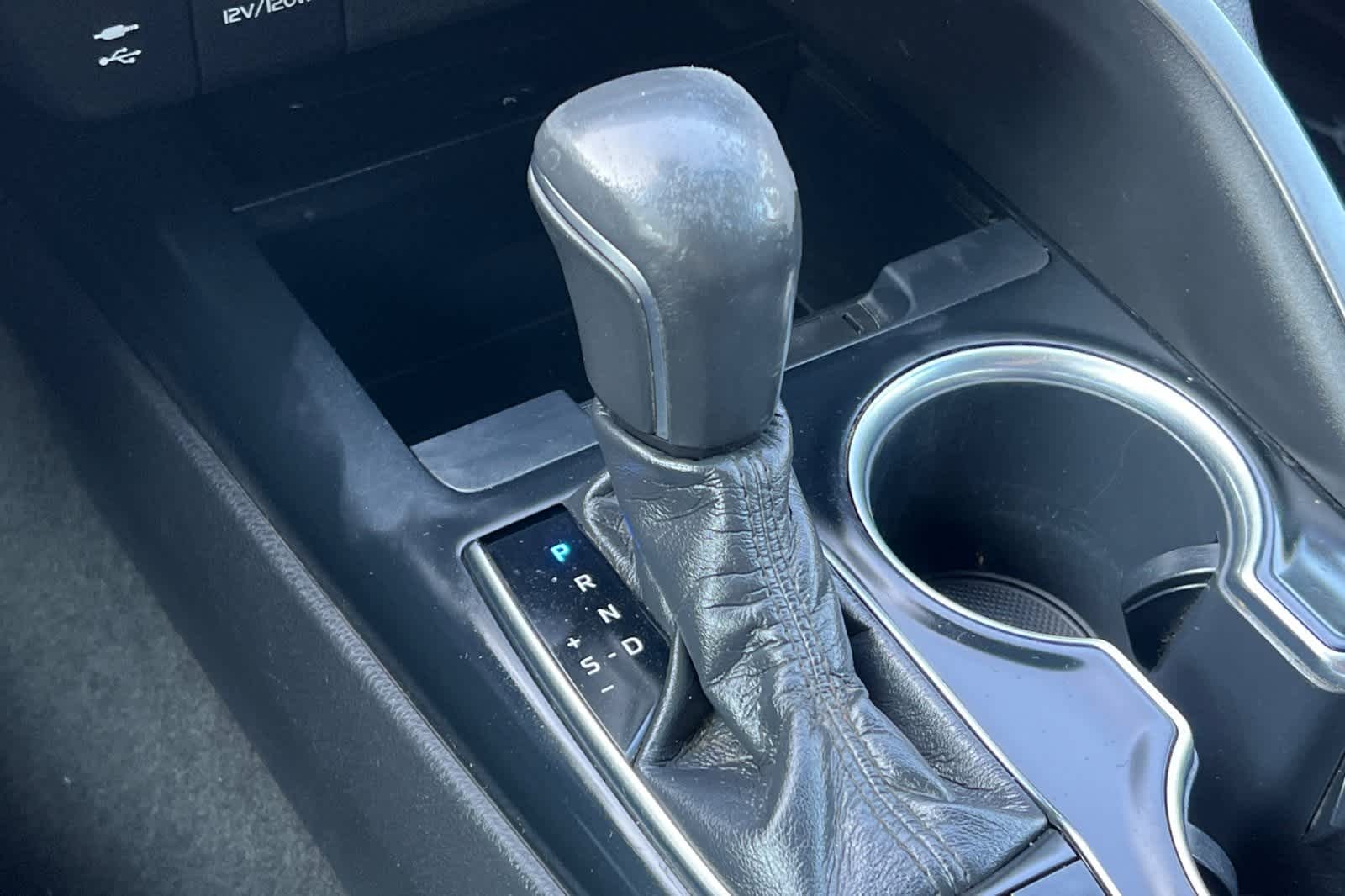 Thumbnail: 2019 Toyota Camry - 28