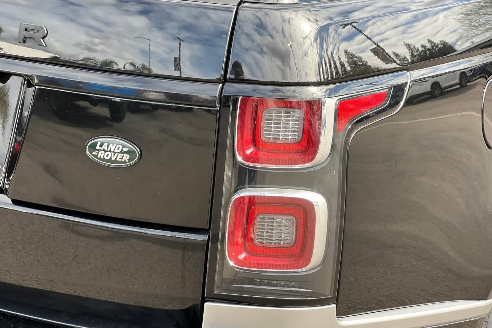 Thumbnail: 2021 Land Rover Range Rover - 37