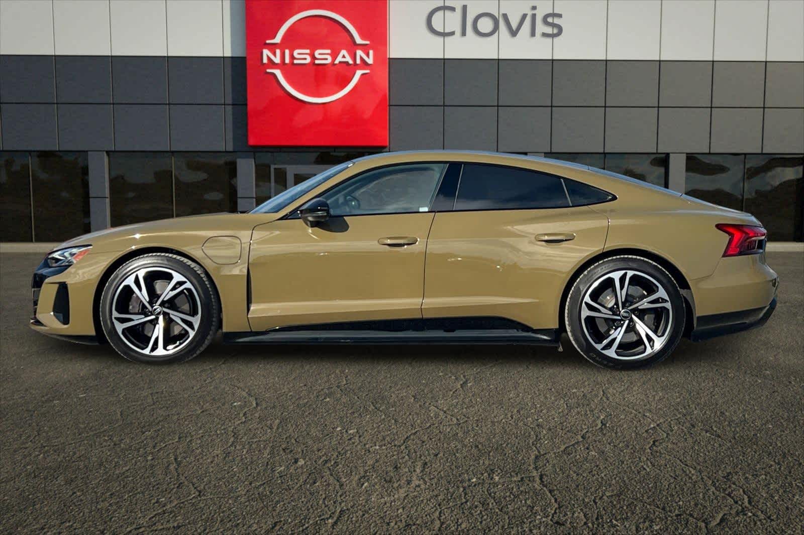 Thumbnail: 2023 Audi e-tron GT - 6