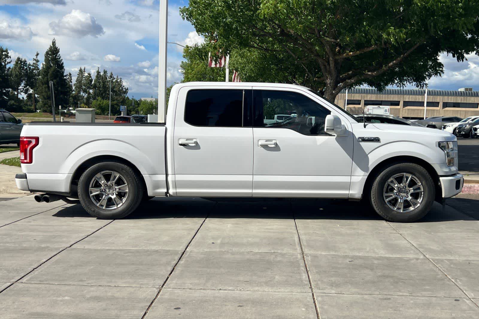 Thumbnail: 2017 Ford F-150 - 9