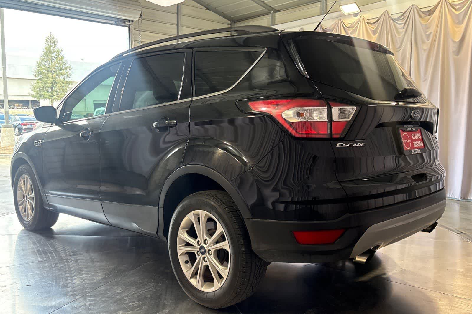 Thumbnail: 2018 Ford Escape - 7