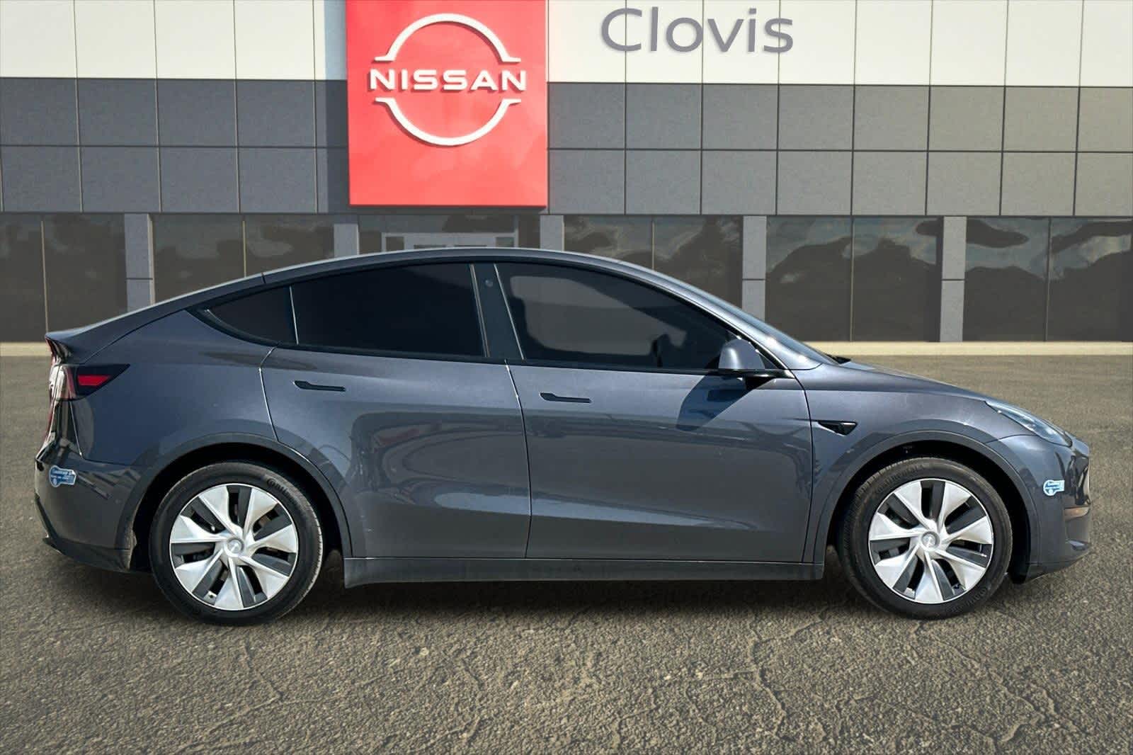 Thumbnail: 2021 Tesla Model Y - 9