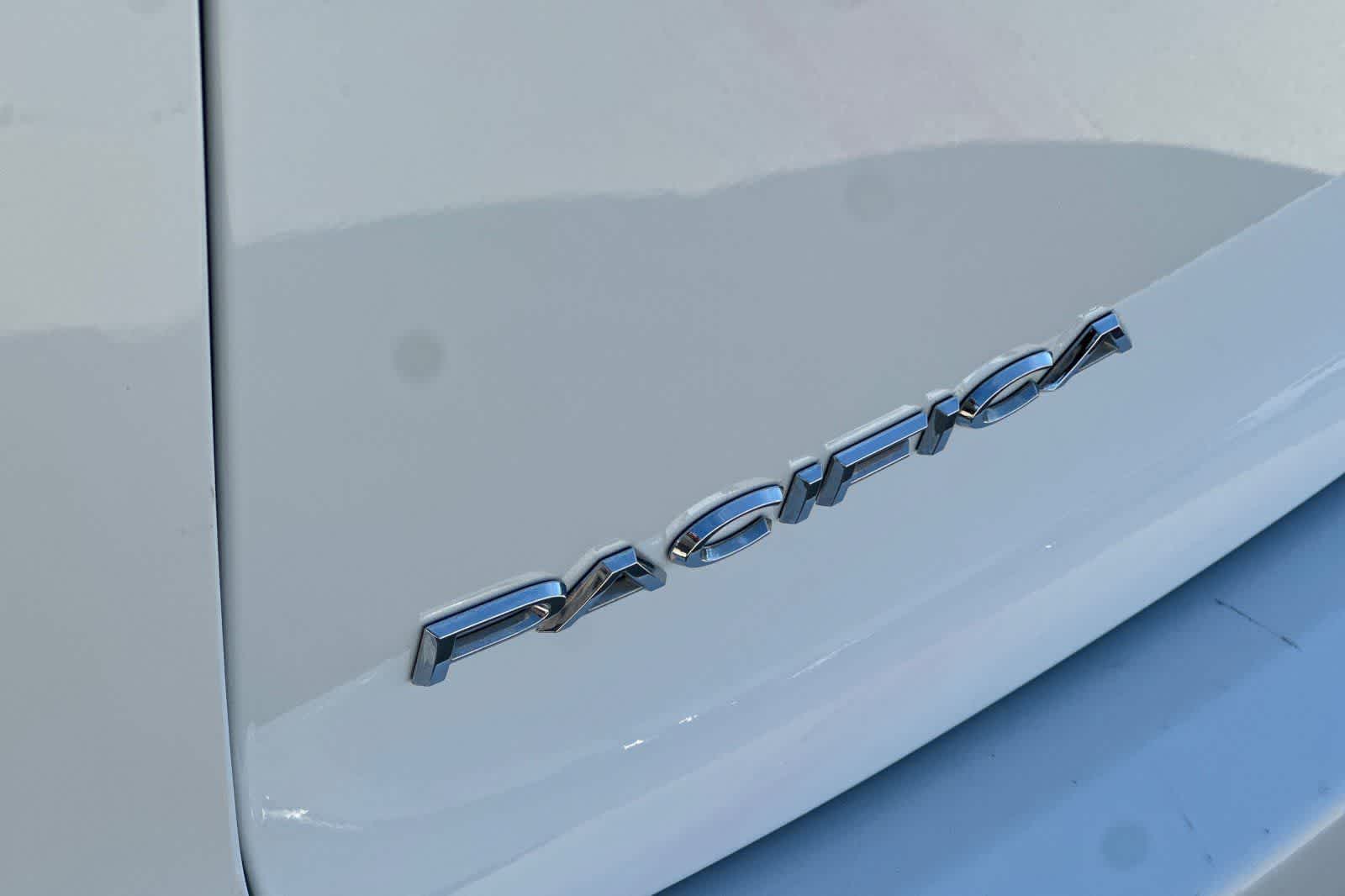 Thumbnail: 2022 Chrysler Pacifica - 17