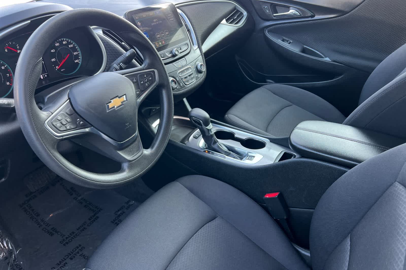 Thumbnail: 2024 Chevrolet Malibu - 12